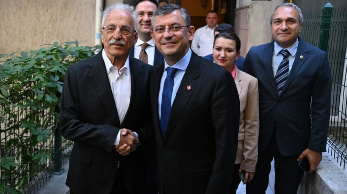 CHP genel başkanlığı için adaylığını açıklayan Özgür Özel, Murat Karayalçın ve ADD'yi ziyaret etti