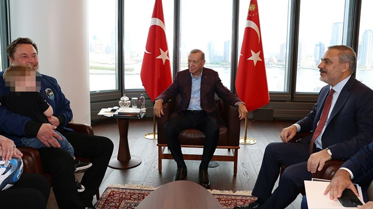 Cumhurbaşkanı Erdoğan'dan "Elon Musk" açıklaması: Tesla'nın Türkiye'de yatırım gerçekleştirmesi konusunu görüştük, bir çalışma yapılacak