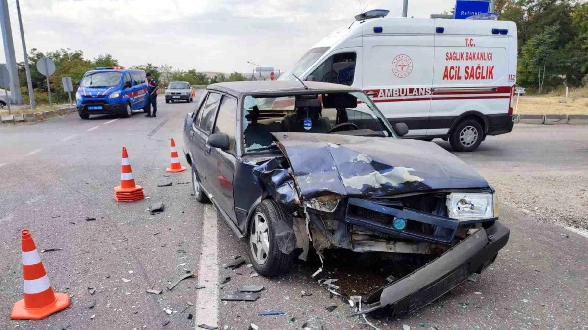 Kırıkkale'de Otomobil Kazası: 1 Bebek, 3 Kişi Yaralandı