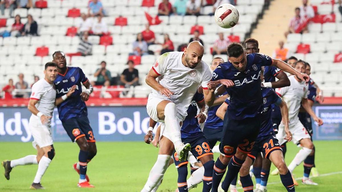 (ÖZET) Antalyaspor - Başakşehir maç sonucu: 1-0 | Galibiyet Saric ile geldi