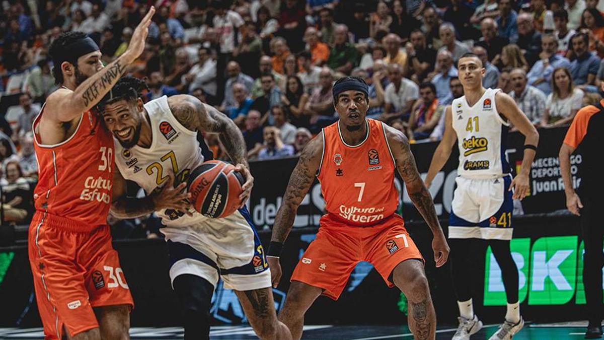 (ÖZET) Valencia Basket - Fenerbahçe Beko maç sonucu: 77-74 | 5 saniye kala çizgide yıkıldı...