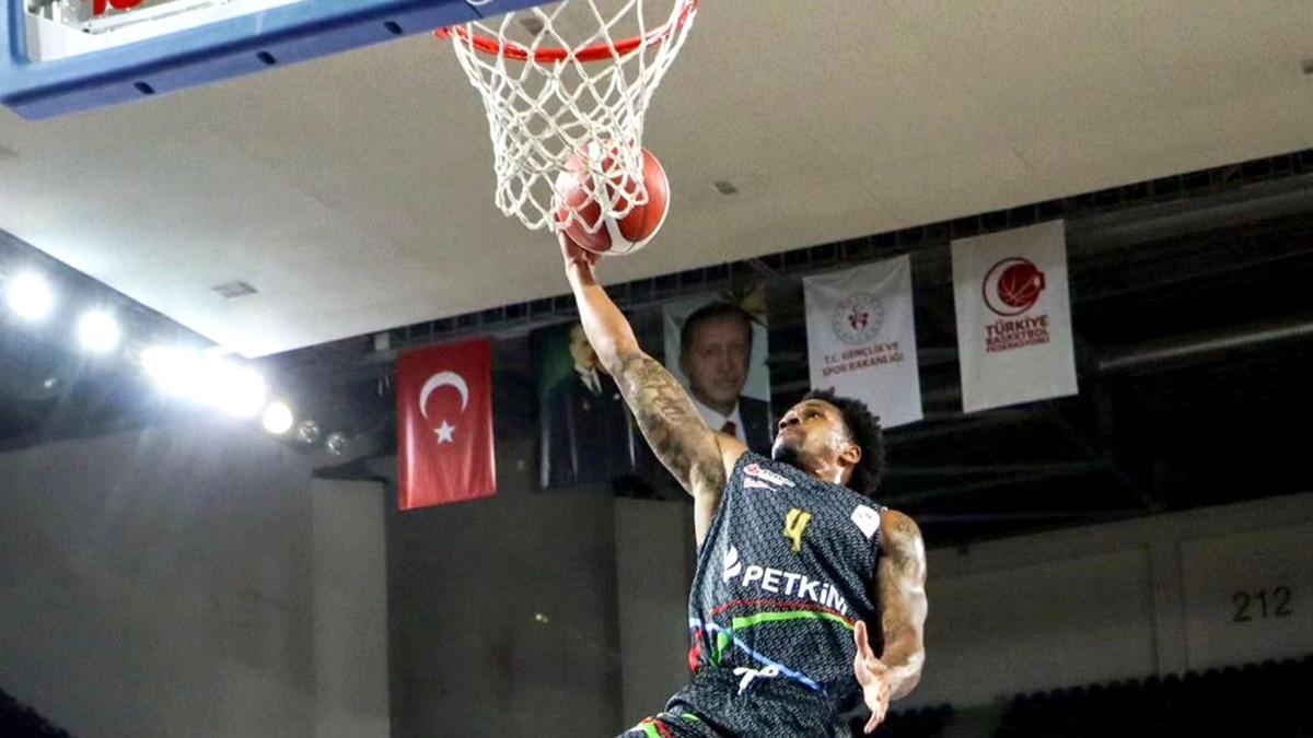 Aliağa Petkimspor'da David Efianayi sevinci