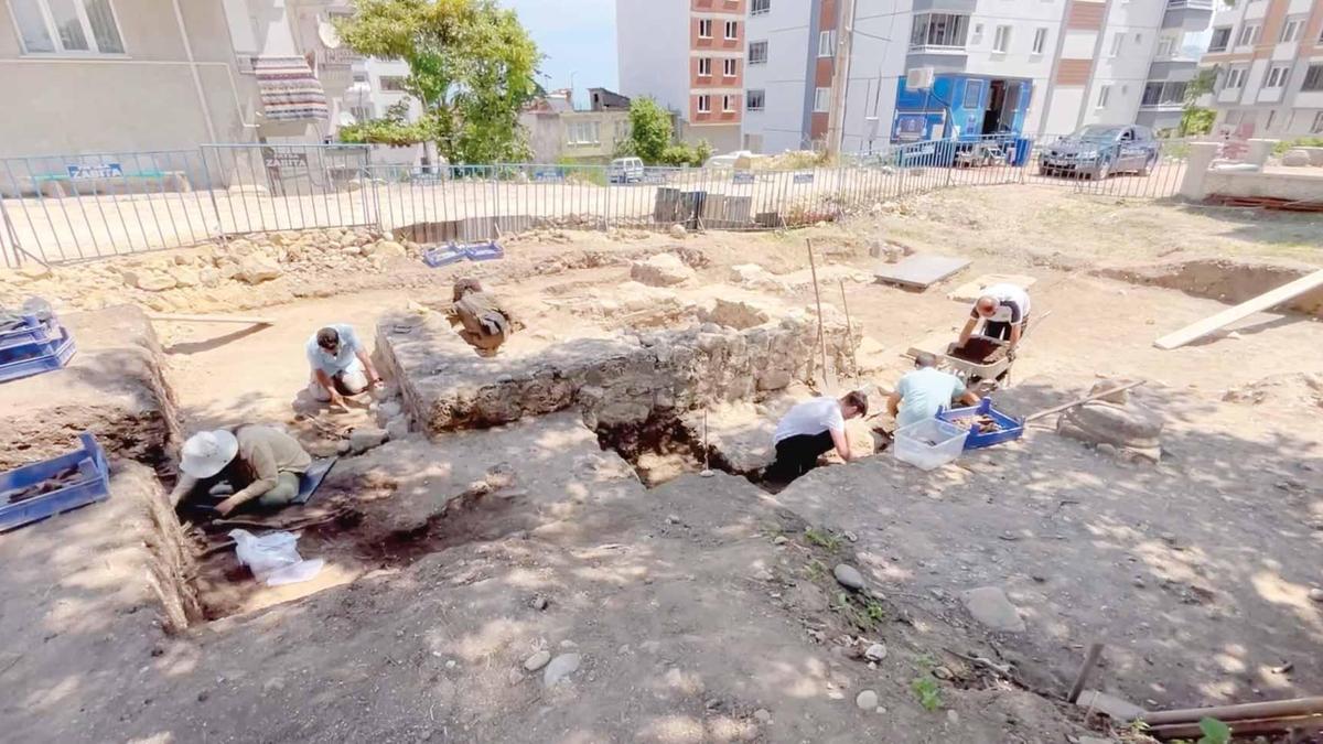 Arkeolojik kazıdan manastır çıktı