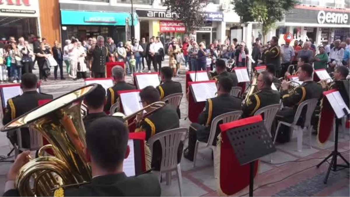 Askeri Bando 100. Yıla Özel Konseri İlgiyle İzlendi