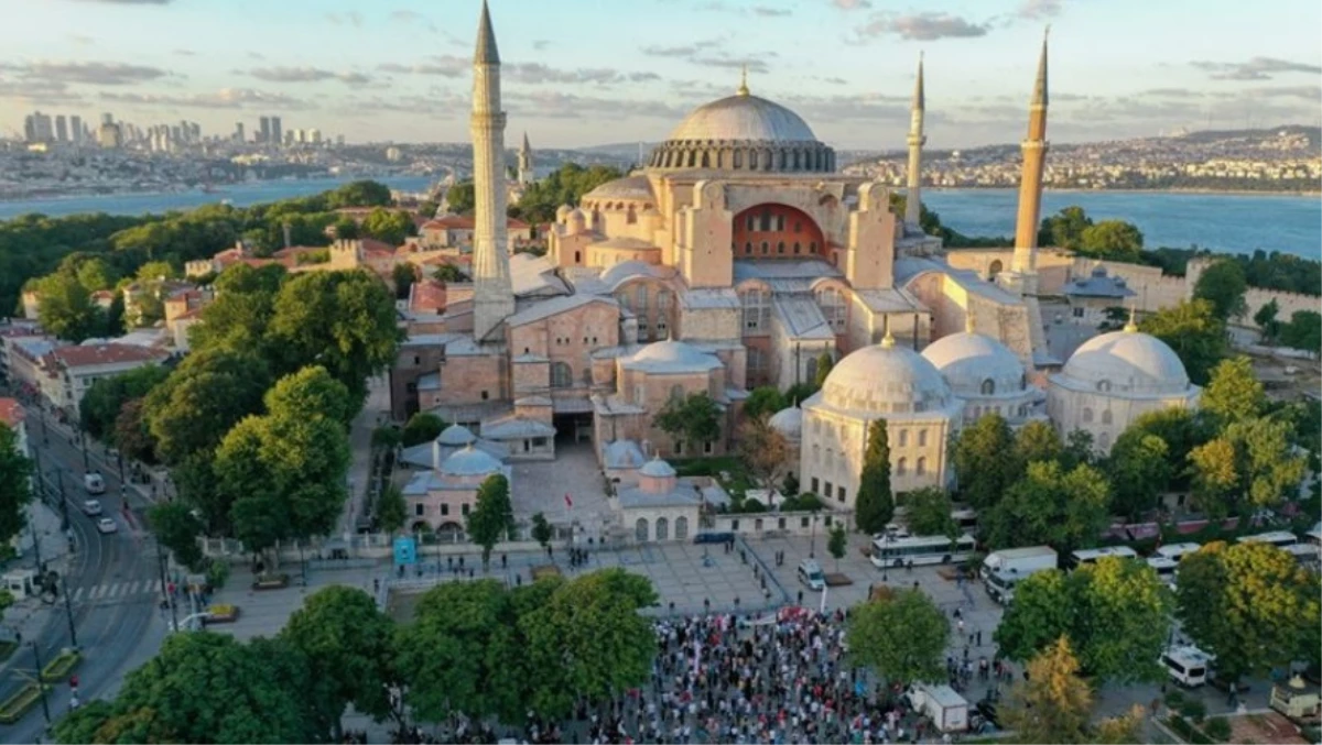 Ayasofya yeniden müze mi olacak? Ayasofya'ya giriş ücretli mi, tekrar müze mi olacak?