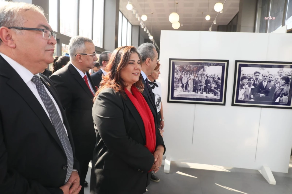 Aydın Büyükşehir Belediyesi Atatürk Resimleri Sergisi Açtı