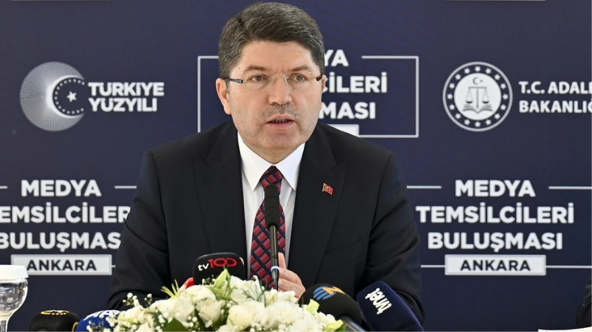 Bakan Tunç: Son anayasa yamalı bohçaya döndü, ilk 4 madde dışındakiler konuşulabilir