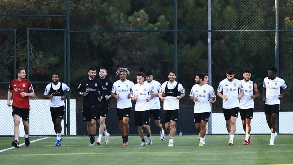 Beşiktaş günü çift antrenmanla tamamladı