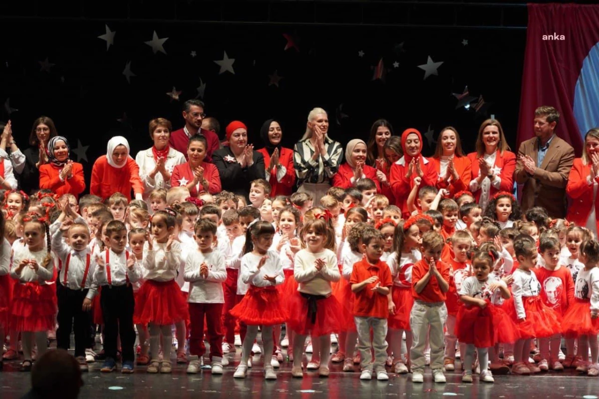 Bilecik Belediyesi'nden çocuklara Cumhuriyet Bayramı kutlaması