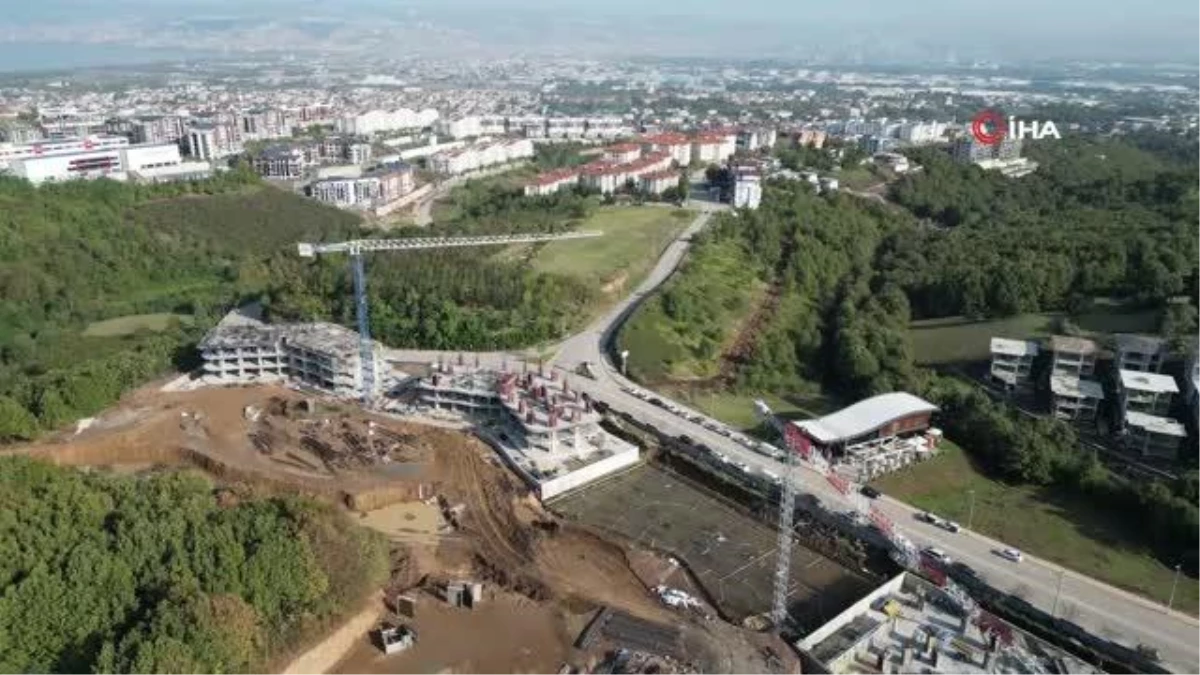 Bu proje hem doğayla iç içe hem de şehir merkezine dakikalarca uzaklıkta