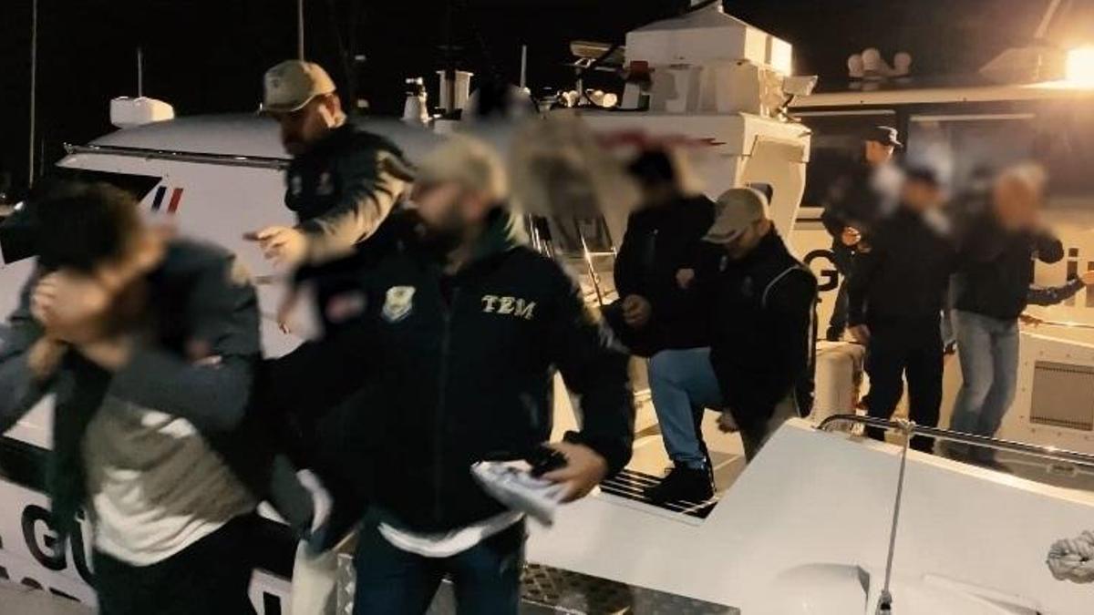 Çanakkale’deki FETÖ operasyonunda 11 kişi gözaltına alındı