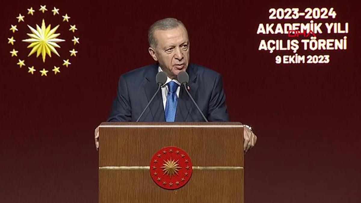 Cumhurbaşkanı Erdoğan: Üniversitelerimizin yasaklarla anılmasına müsaade etmeyeceğiz