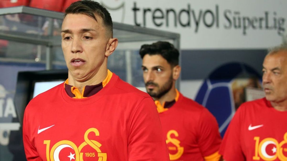 Daha önce bunu yapan başka yabancı oyuncu yok! Rizespor maçını yorumlayan Muslera'dan tüm Türkiye'nin kalbini fethedecek hareket