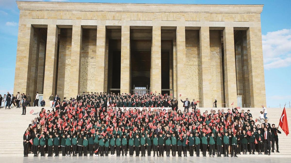 Darüşşafaka ATA’nın huzuruna çıktı