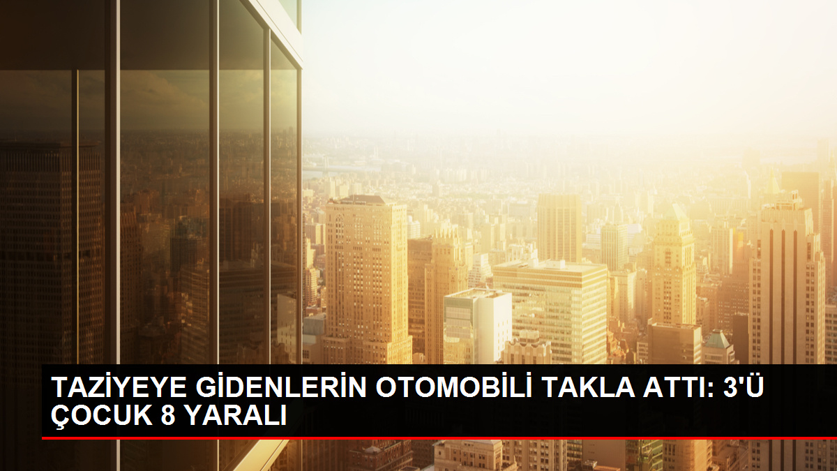 Diyarbakır'da Taziyeye Giden Otomobil Takla Attı: 8 Yaralı