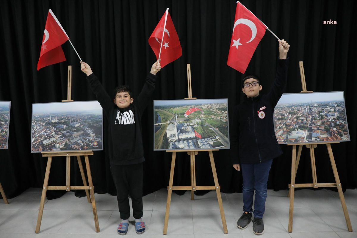 Edirne'de Cumhuriyetin 100. Yılına Özel Fotoğraf Sergisi Açıldı