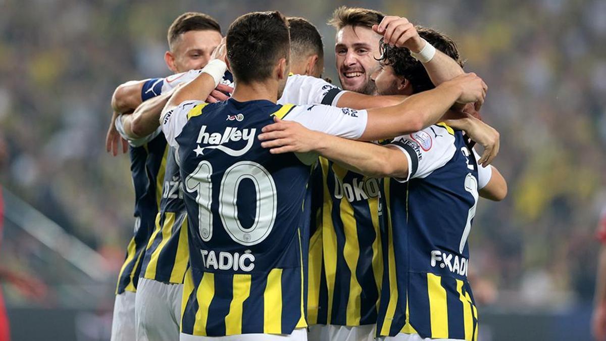 Fenerbahçe'de yıldızların şovu! Kadıköy'de resitale devam...