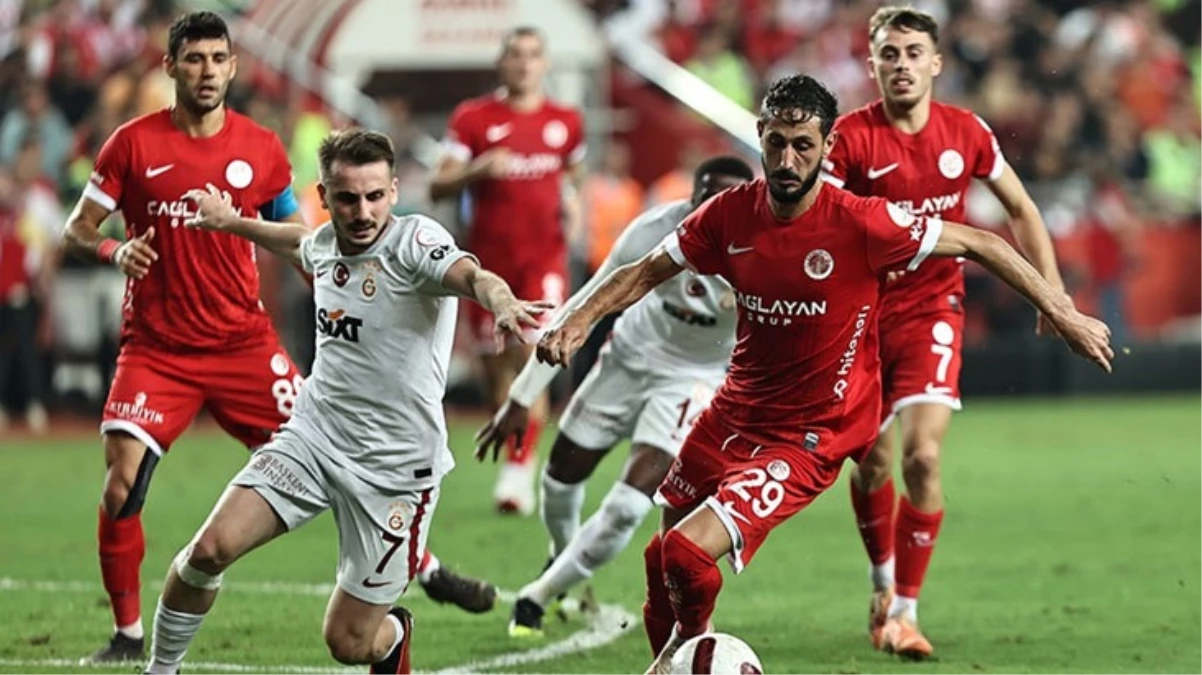 Filistin için saygı duruşu yapmak istemeyen 2 Süper Lig futbolcusundan maça çıkmama kararı