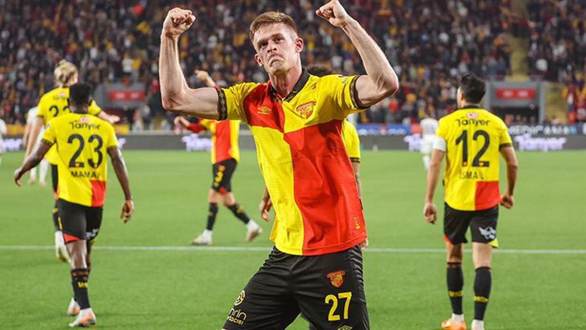 Göztepe'de Kvasina transfer oluyor