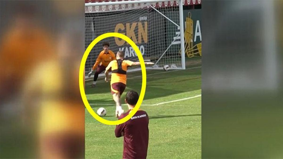 Galatasaraylı Angelino'dan şık gol