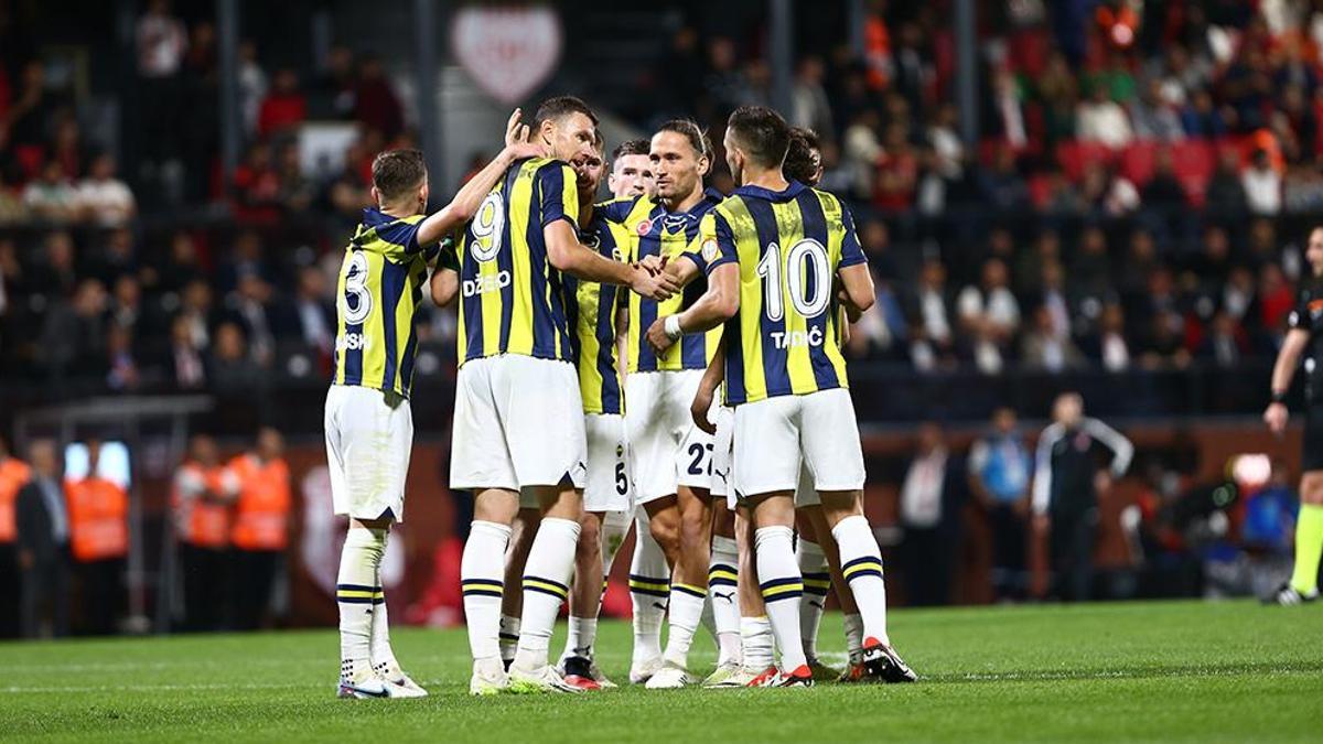 İsmail Kartal yakışanı yaptı! Fenerbahçe'den rekoru geliştirmeye devam...