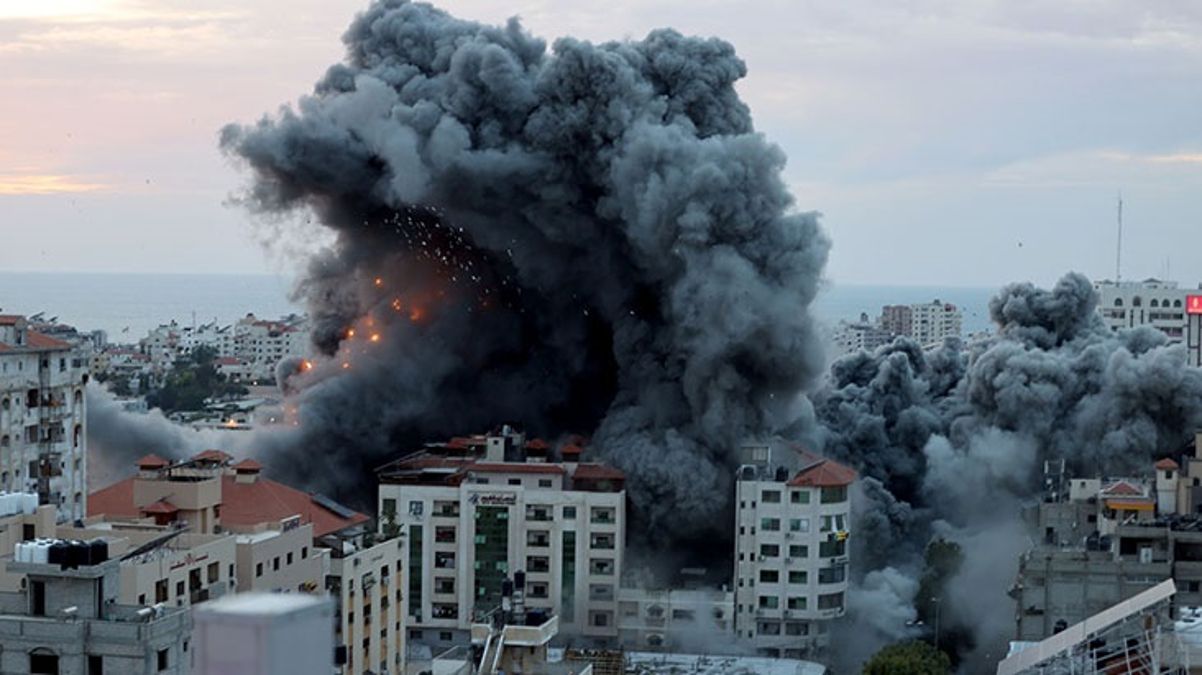 İsrail sabaha kadar Gazze'yi bombaladı! Can kayıpları artıyor, açıklamaların rengi artık daha sert