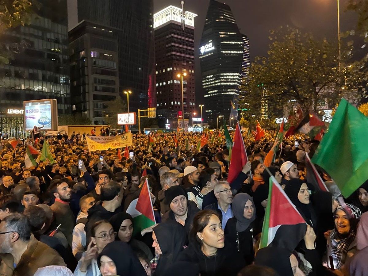 İstanbul Başkonsolosluğu Önünde İsrail Protestosu