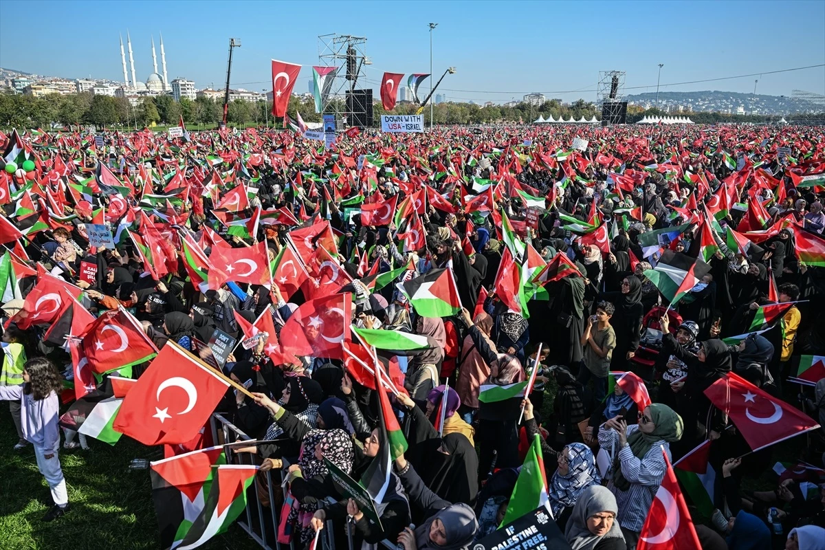 İstanbul'da "Özgür Filistin Mitingi" yapıldı