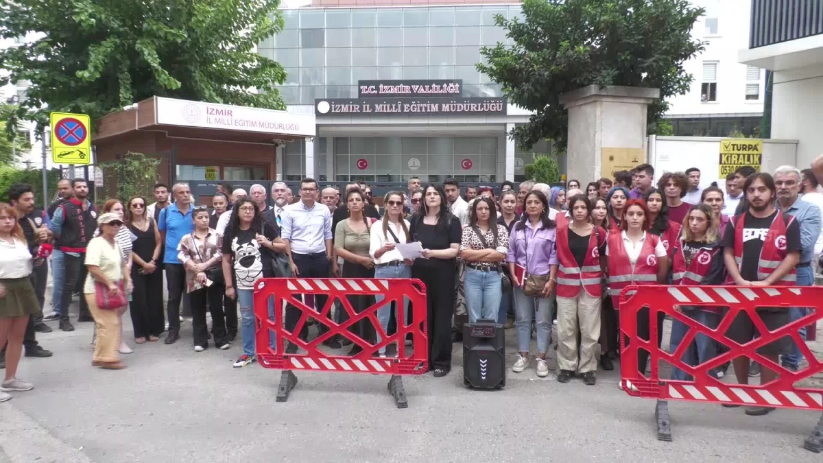 İzmir'de Okul Tacizi Olayı Velileri İsyan Ettirdi