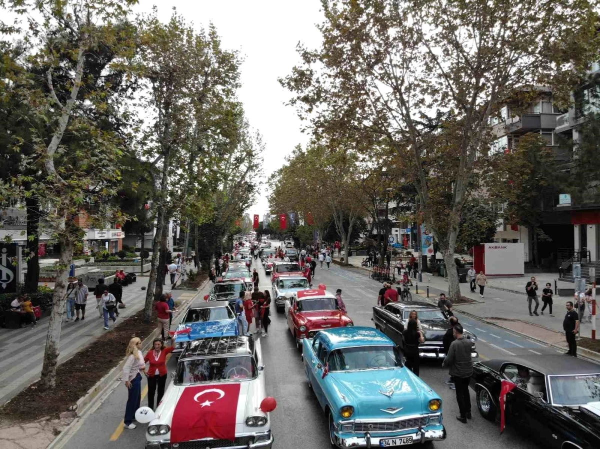 Kadıköy'de Cumhuriyet'in 100. yılı kutlandı