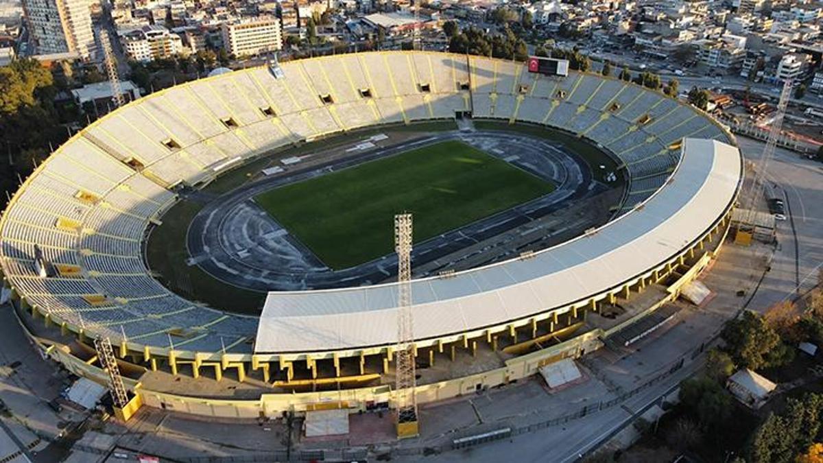 Karşıyaka Atatürk Stadı'na geri dönüyor