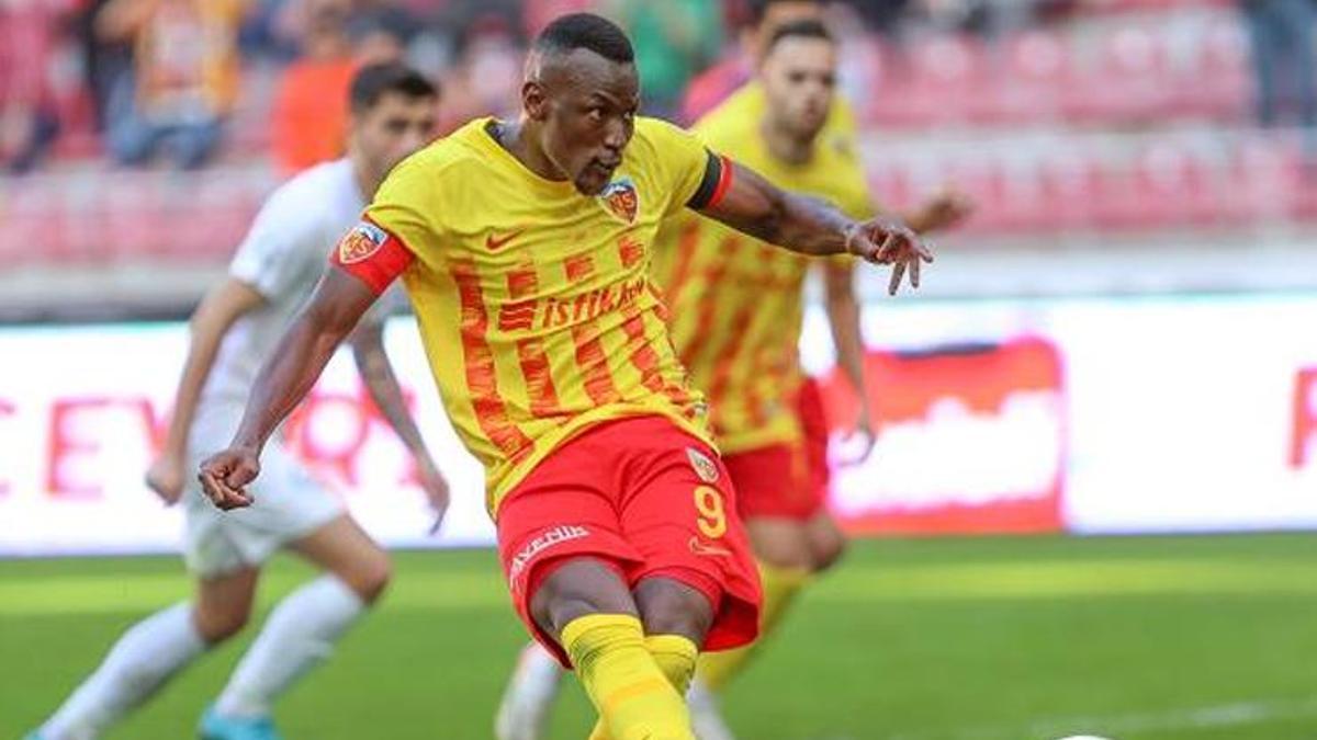 Kayserispor'da Mame Thiam’a transfer teklifi yağıyor!