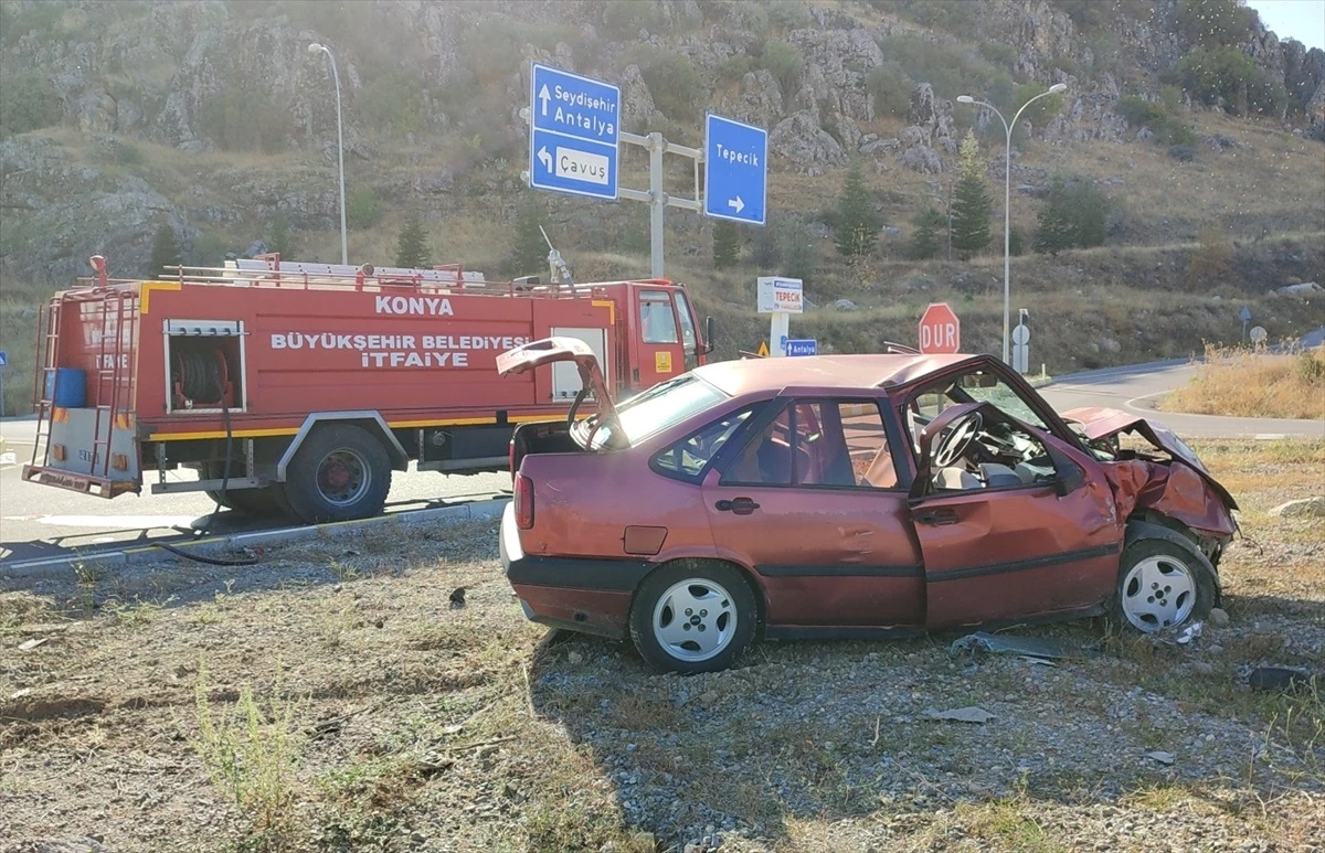 Konya'da Otomobil Çarpışması: 6 Kişi Yaralandı