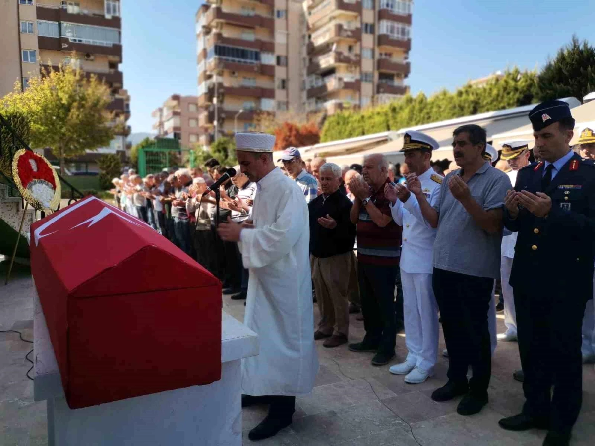 Kore gazisi gözyaşlarıyla son yolculuğuna uğurlandı