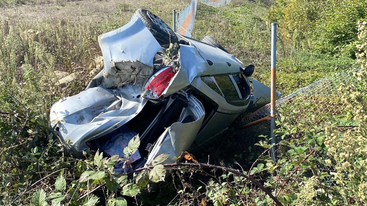 Kuzey Marmara Otoyolu'nda Kontrolden Çıkan Otomobil Takla Attı: 2 Yaralı