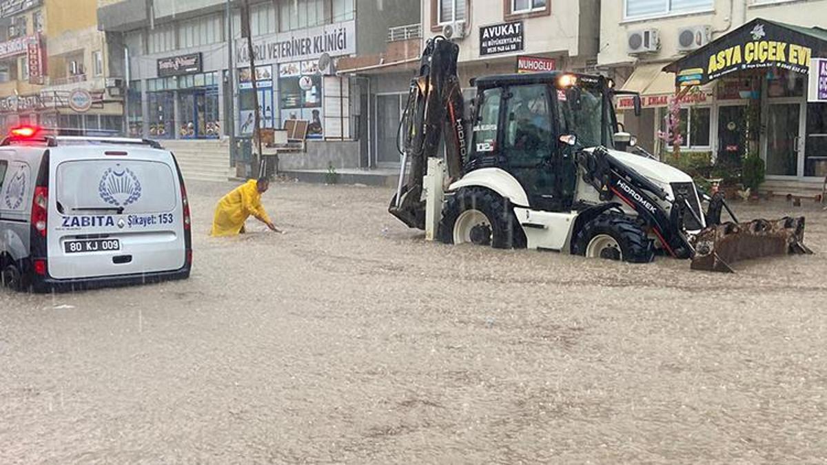 Osmaniye'de sağanak sonrası sel baskını