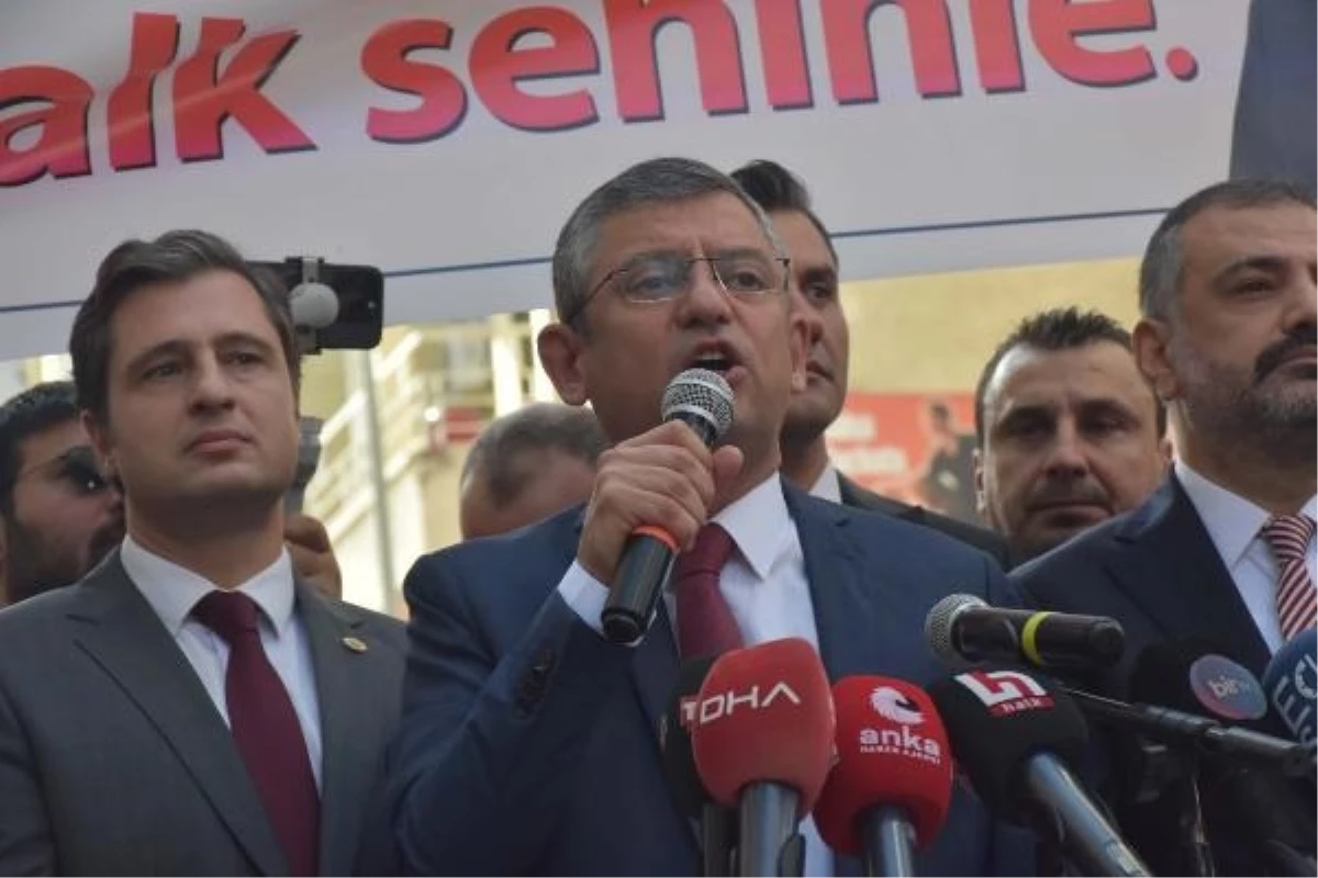 Özgür Özel: İzmir'deki üyeler yürü derse önce partide sonra Türkiye'de iktidara yürüyeceğiz