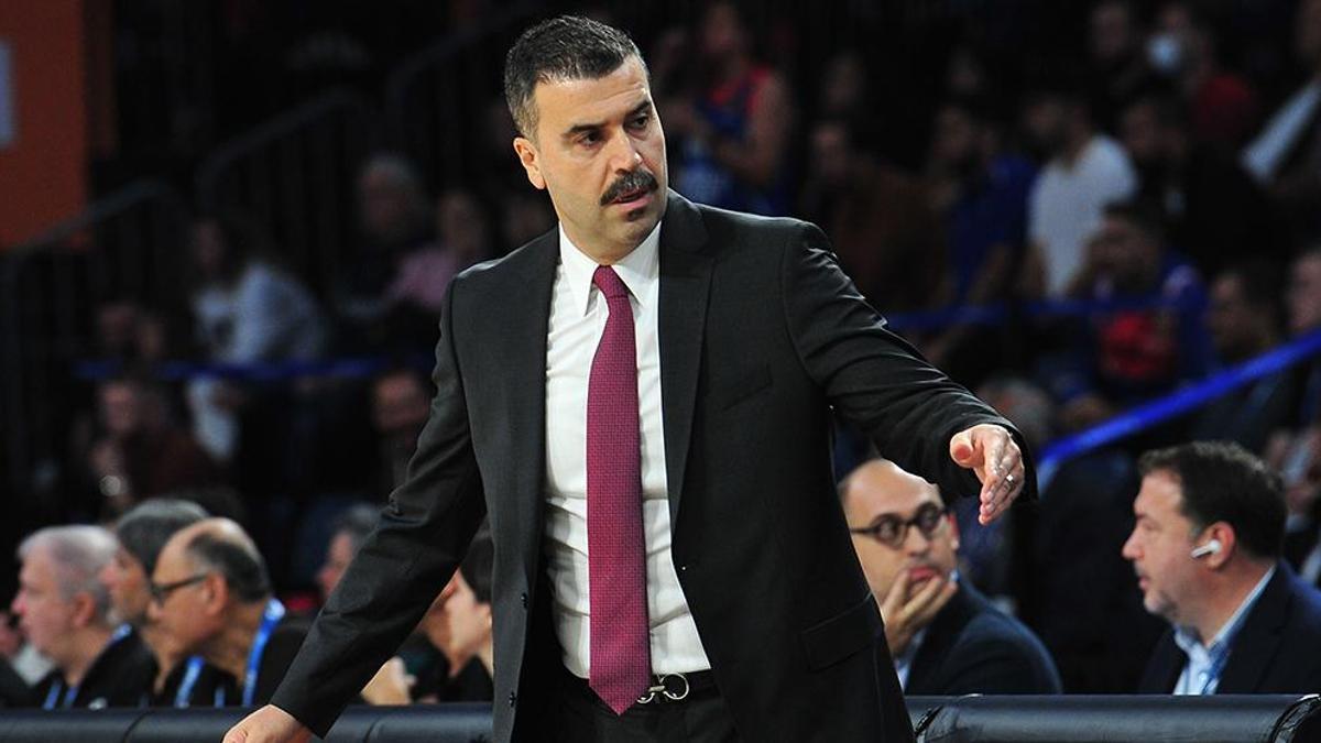 Real Madrid yenilgisi sonrası Anadolu Efes Başantrenörü Erdem Can: Sorumluluk benim