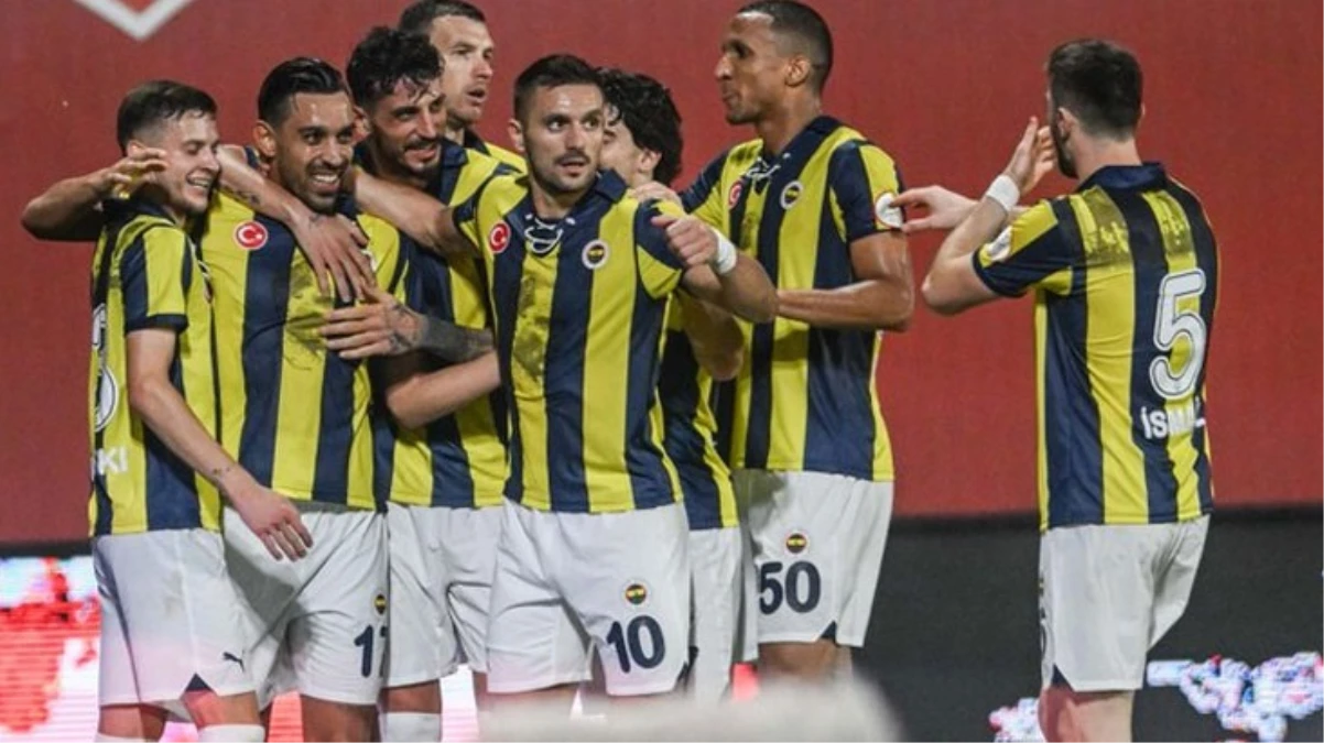 Son Dakika: Kanarya 10'da 10 yaptı! Fenerbahçe, Süper Lig'in 10. haftasında Pendikspor'u deplasmanda 5-0 yendi