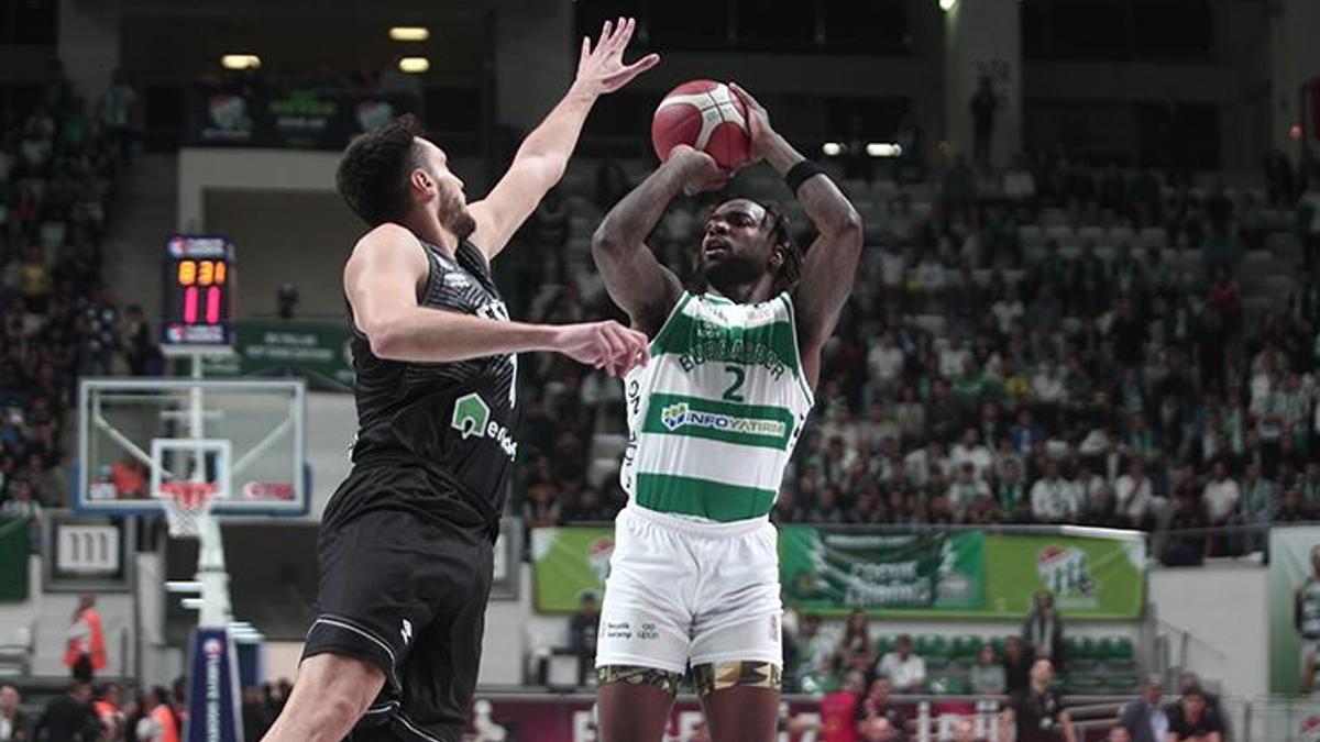 Türkiye Sigorta Basketbol Süper Ligi'nde Bursaspor, Beşiktaş'ı devirdi!