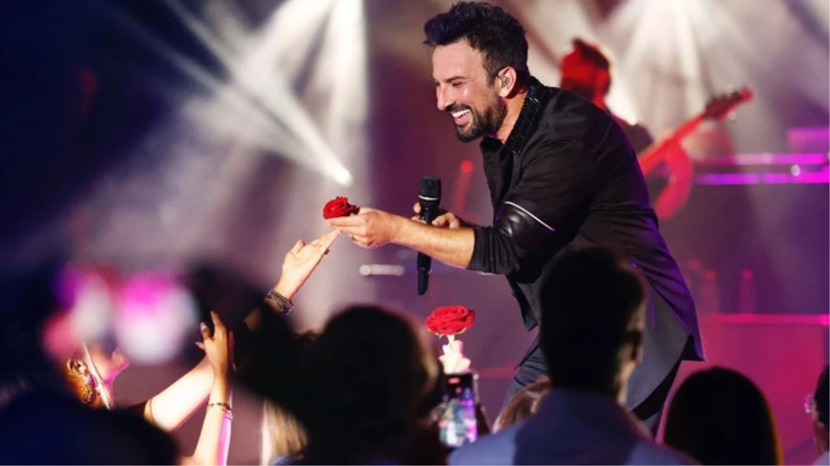 Tarkan, Cumhuriyet'in 100. yılı için marş besteledi! Dinleyicilerden tam not aldı