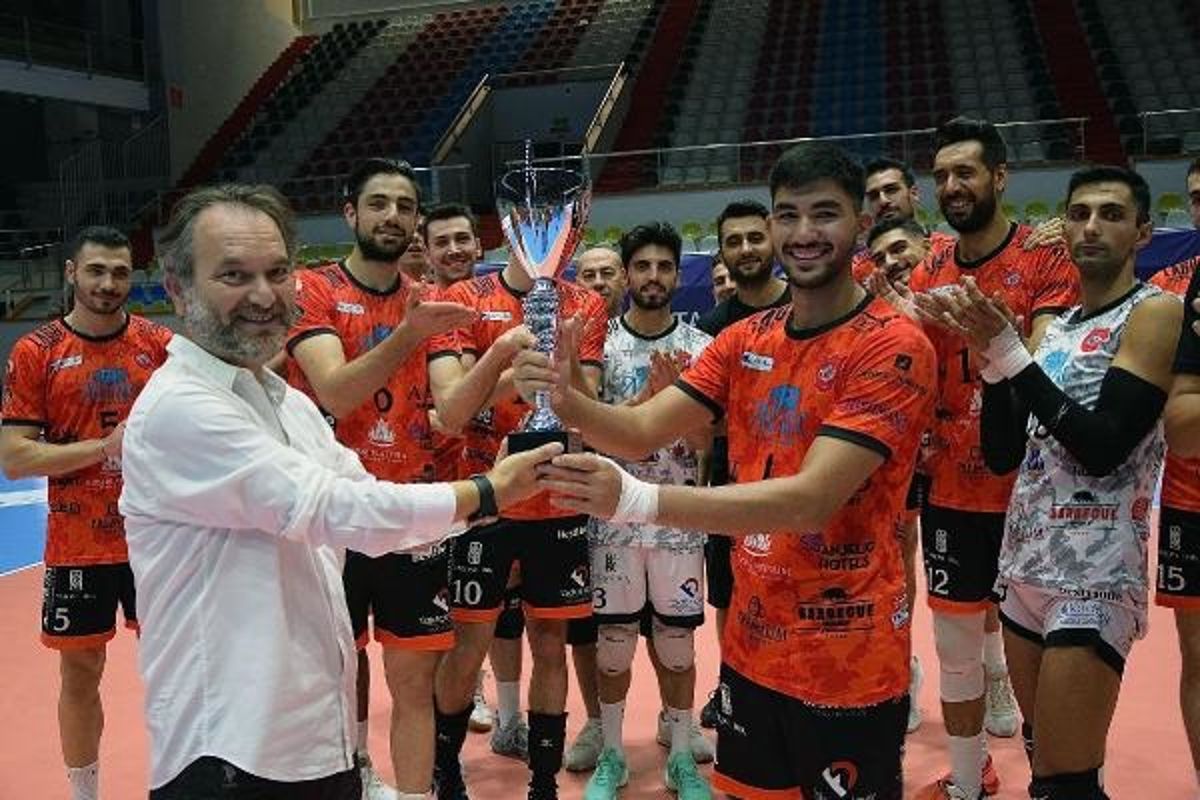 TSYD İzmir Şubesi Voleybol Turnuvasında Şampiyon Alanya Belediyespor