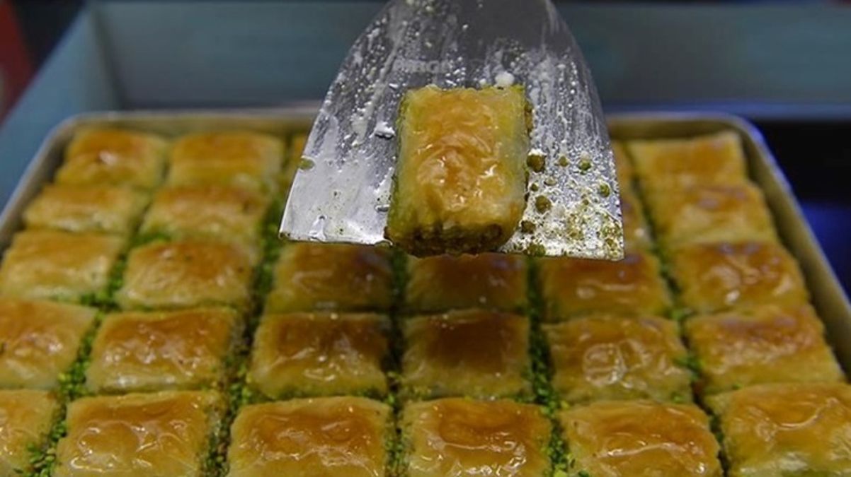 Baklavacılar enflasyonla mücadele için yüzde 10 indirim kampanyası başlattı