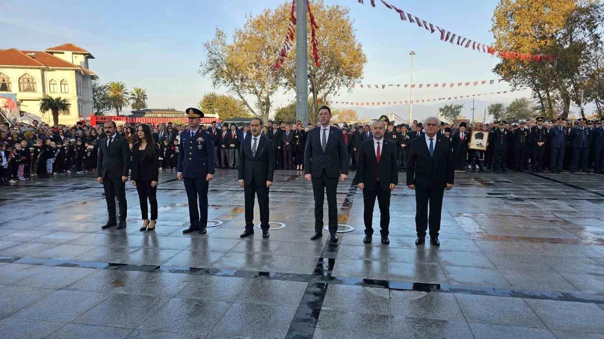 Bandırma'da Atatürk'ün Ölüm Yıl Dönümü Törenleri Düzenlendi