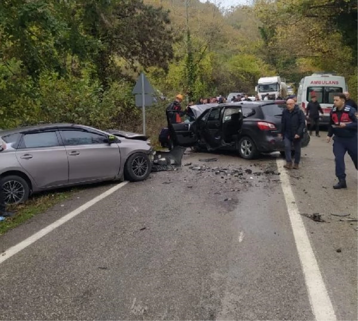 Bartın'da Otomobil Kazası: 1 Ölü, 5 Yaralı