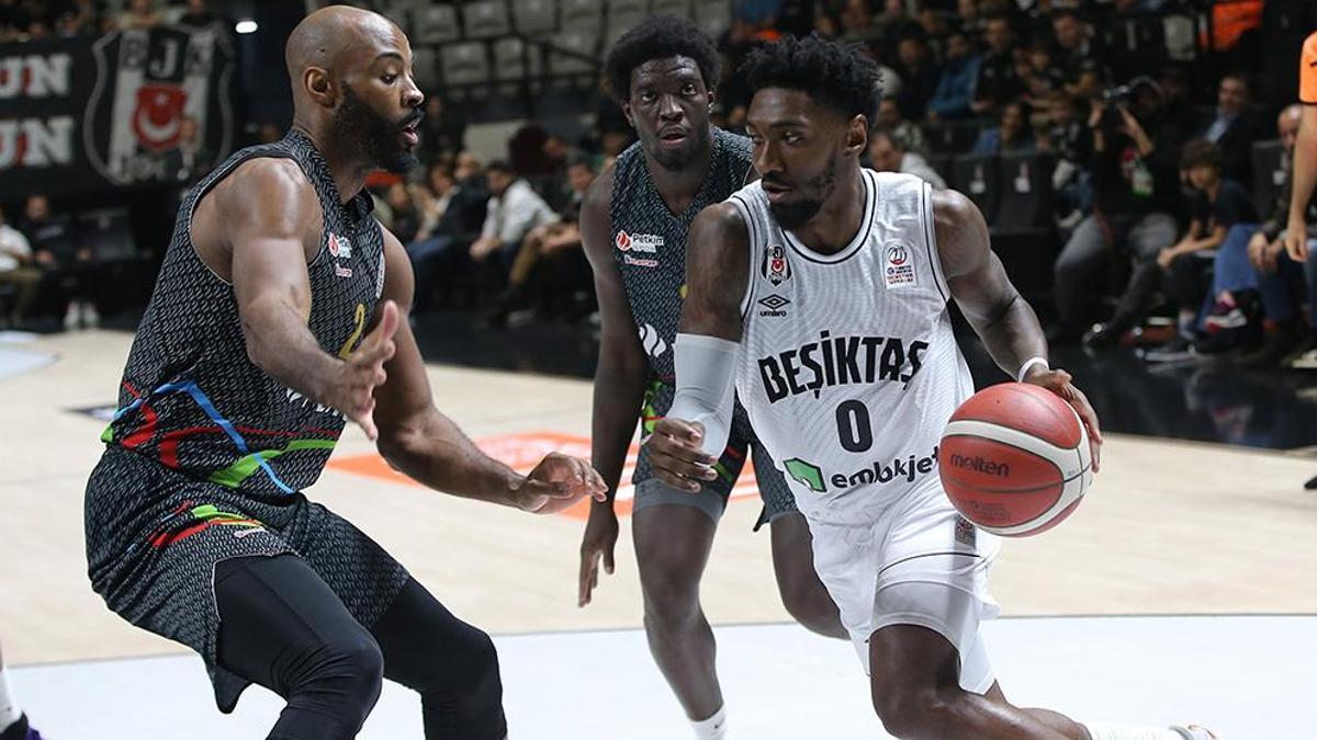 Beşiktaş - Aliağa Petkimspor maç sonucu: 66-62