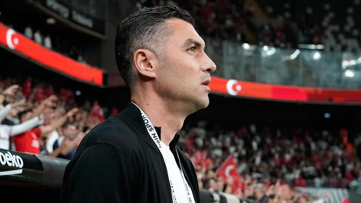 Beşiktaş'ta Burak Yılmaz'dan altyapı hocalarına teşekkür