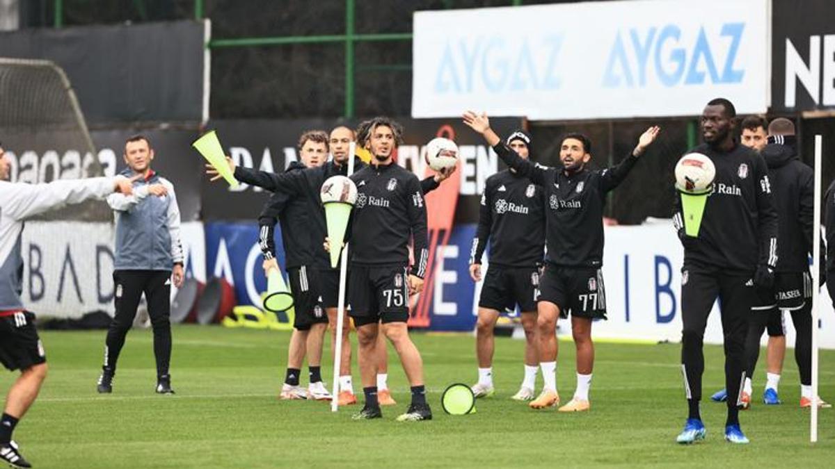 Beşiktaş'ta Rıza Çalımbay'dan öğrencilerine uyarı!