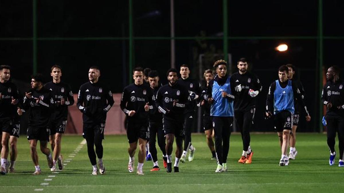 Beşiktaş'tan kondisyon ve taktik antrenmanı