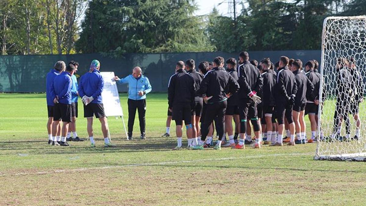 Denizlispor, 3 eksikle Aksaray deplasmanına gidiyor